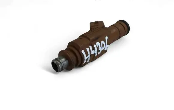 Fuel injector