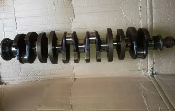 Mercedes-Benz E W123 Crankshaft 1100310101