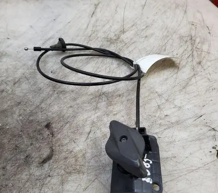 Volvo S60 Engine bonnet (hood) release handle 31278955