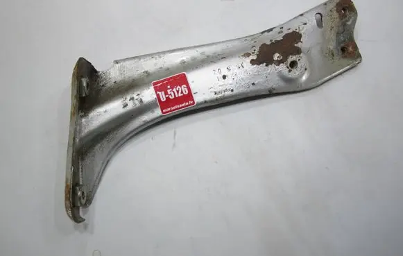 Skoda Octavia Mk3 (5E) Fender mounting bracket 5E0821141 15S02