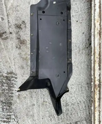 Volkswagen Multivan T5 Other under body part 7H0825337B