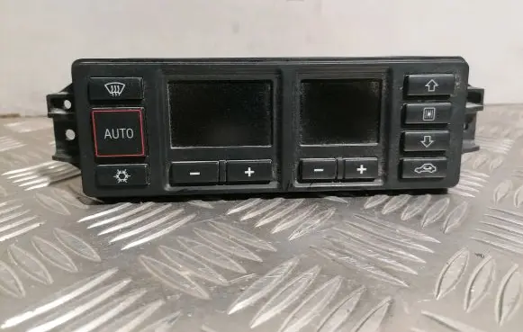 Audi A3 S3 8L Climate control unit 8L0820043D D750302 5HB00760804