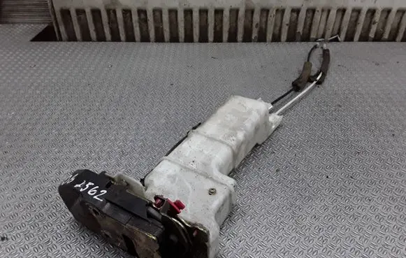 Chrysler Pacifica Rear door lock