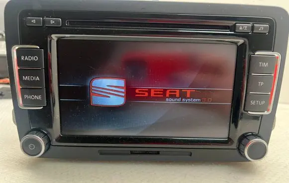 Seat Alhambra (Mk2) Radio/CD/DVD/GPS head unit 3C8035190C
