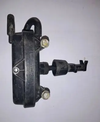 Mercedes-Benz W123 Front door lock 1238003375