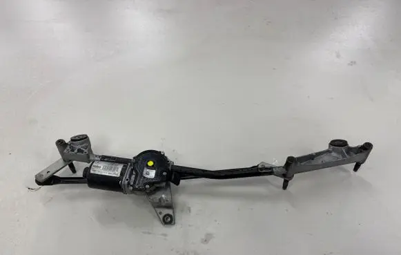 Mercedes-Benz GLA W156 Front wiper linkage and motor A1769061800 W000027118 ZGS001012