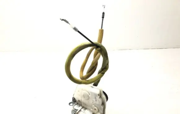 Mazda 2 Front door lock