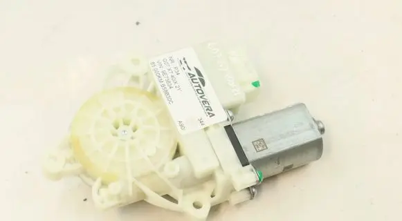 BMW X7 G07 Front door window regulator motor 9450069 61359450069 C92036105