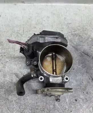 Audi A6 S6 C5 4B Throttle valve 078133063AM
