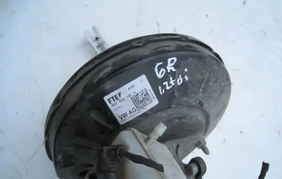 Volkswagen Polo V 6R Brake booster 6R1614105M