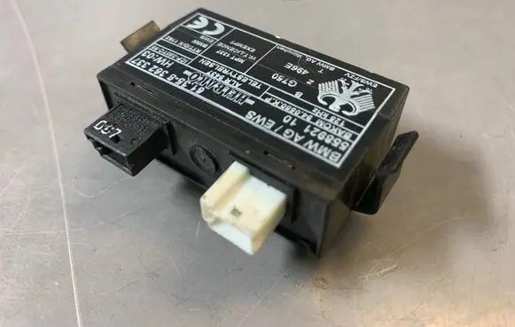 BMW 5 E39 Immobilizer control unit/module 8362337 61358362337 55892110