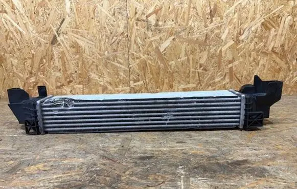 BMW X1 F48 F49 Intercooler radiator 7617597
