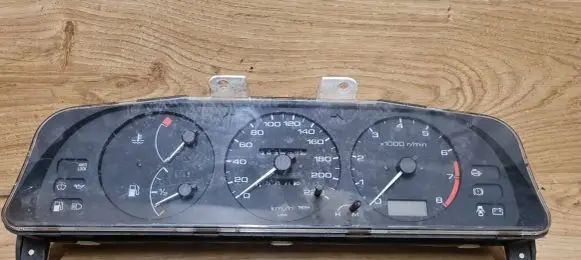 Nissan Primera Speedometer (instrument cluster) 88481581