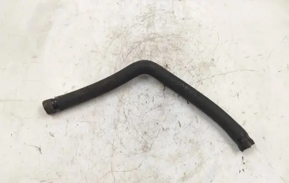 Audi A4 S4 B5 8D Engine coolant pipe/hose 8D0422887C