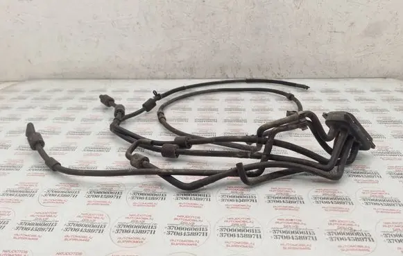 Volkswagen Golf Plus Vacuum line/pipe/hose 03G131051AE