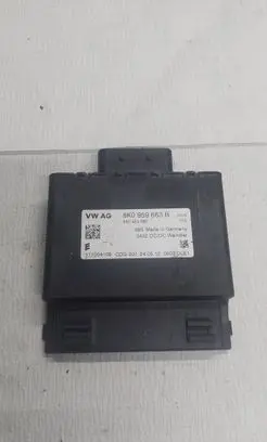 Audi A4 S4 B8 8K Voltage converter/converter module 8K0959663B 8K0959663