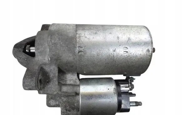 Peugeot 1007 Starter motor 0001112041