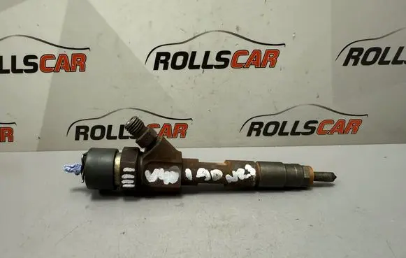 Volvo S40, V40 Fuel injector 8200238528