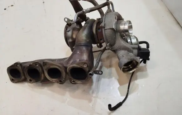 Mercedes-Benz C W205 Turbo A2740903580