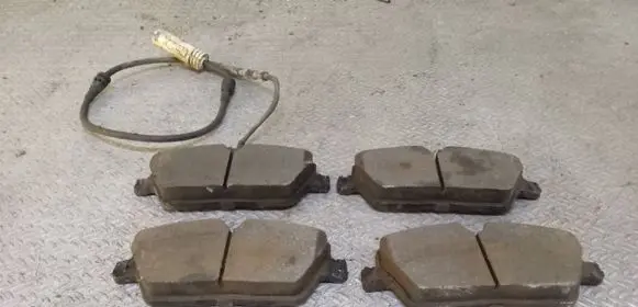 BMW 1 E81 E87 Brake pads (front)