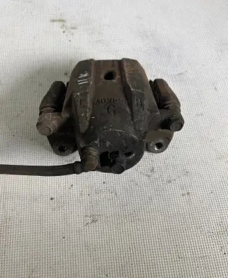 Toyota Prius (XW20) Front brake caliper