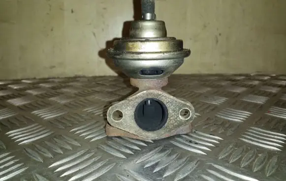 Volkswagen Sharan EGR valve 72172302