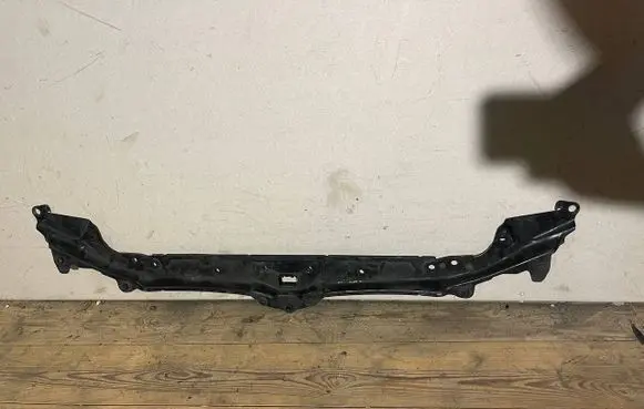 BMW 5 E60 E61 Radiator support slam panel