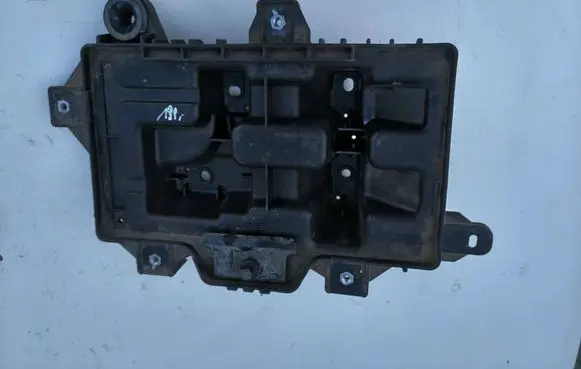 Hyundai Tucson TL Battery tray 37150D3200
