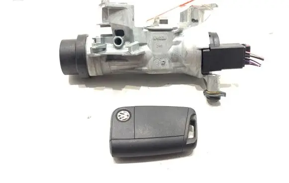 Volkswagen Golf VII Ignition lock 1K0905851