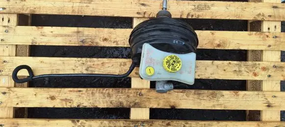 Audi A4 S4 B7 8E 8H Brake booster 8E0612105P