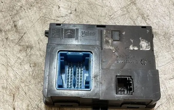 Opel Combo E Other control units/modules E1065901C