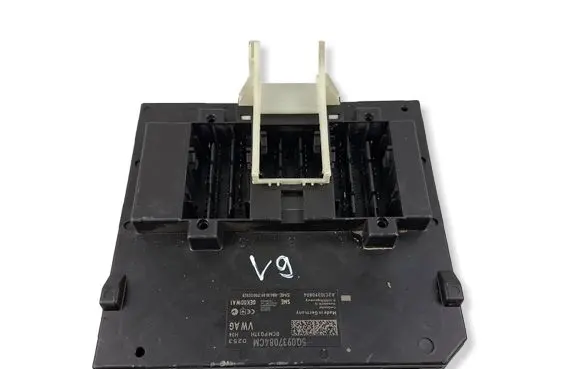 Volkswagen T-Roc Other control units/modules 5Q0937084CM