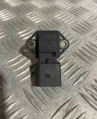 Volkswagen PASSAT B6 Air pressure sensor 038906051