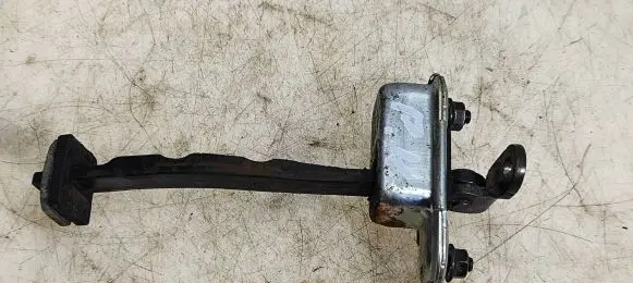 Hyundai ix35 Front door check strap stopper