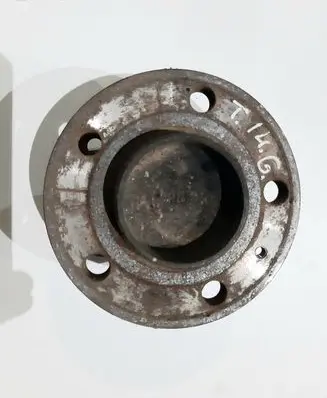 Volvo V70 Rear wheel hub