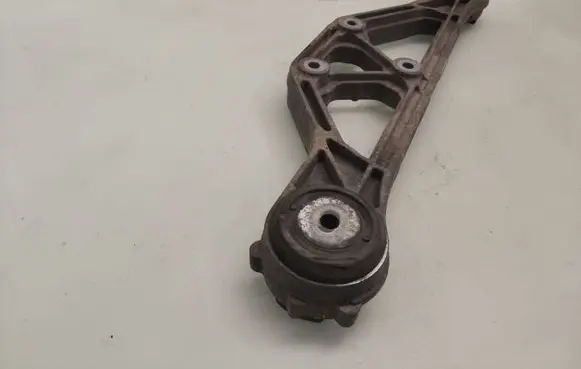 Audi A8 S8 D3 4E Rear differential/diff mount bracket 4E0599285A
