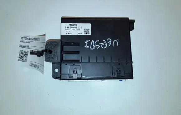 Toyota Verso Other control units/modules 886500F121