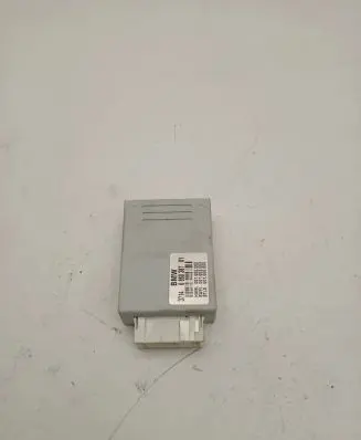 BMW X5 F15 Air suspension control unit module (rear) 6860387