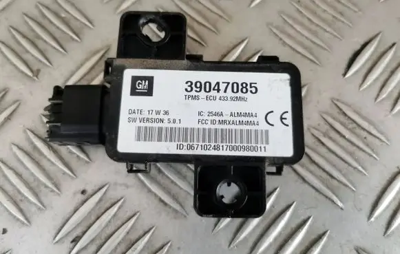 Opel Insignia A Tire pressure control unit 39047085