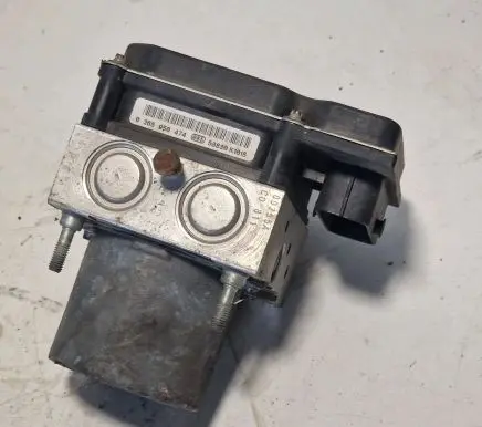 Audi A4 S4 B7 8E 8H ABS Pump 8E0910517D 8E0614517AK