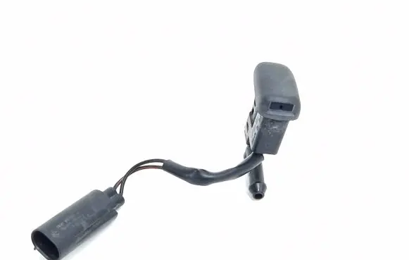 Windshield washer spray nozzle