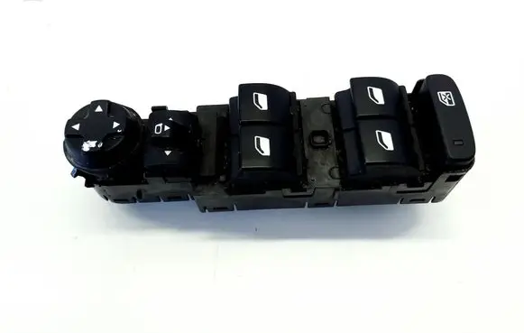 Peugeot 5008 II Electric window control switch 98248411ZD