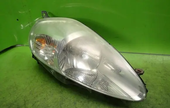 Fiat Grande Punto Headlight/headlamp 89101388VALEO