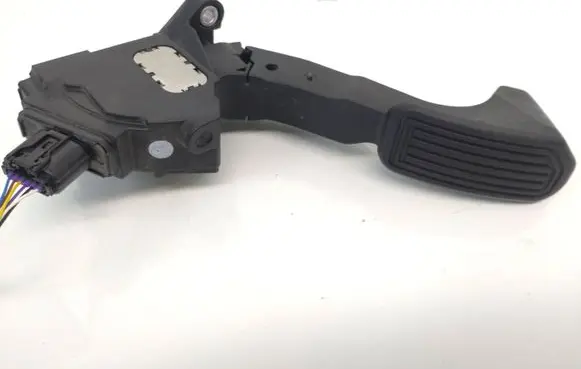Toyota Auris E180 Accelerator throttle pedal 7811002120