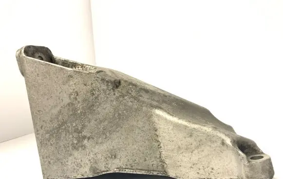 Audi A4 S4 B6 8E 8H Engine mounting bracket 8D0199307P
