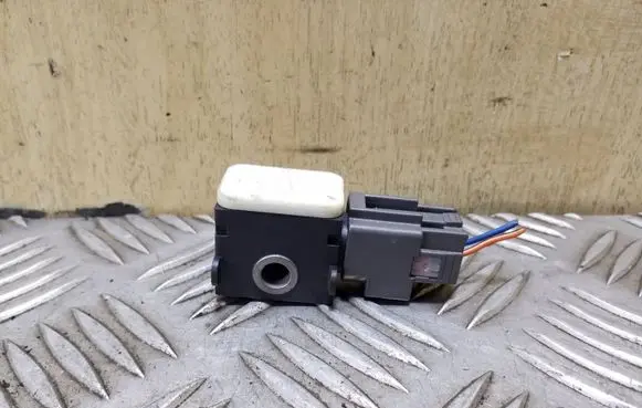 Hyundai Santa Fe Airbag deployment crash/impact sensor 959202B000 SA320080000