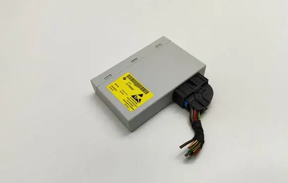 BMW 5 E60 E61 Central console control unit 9138969 913896901 847603