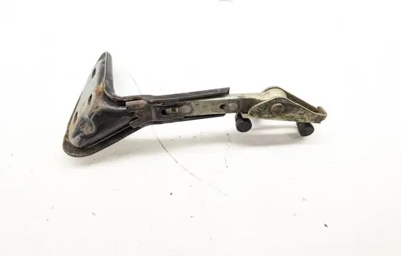 Mercedes-Benz Vito Viano W638 Sliding door lower roller guide/hinge A6387601647