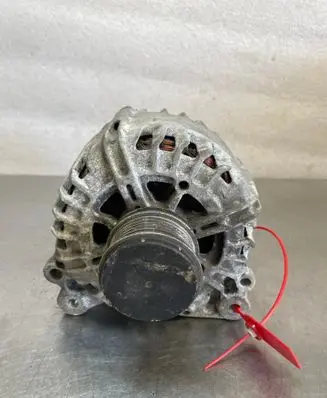Volkswagen Golf VIII Generator/alternator 03L903023A