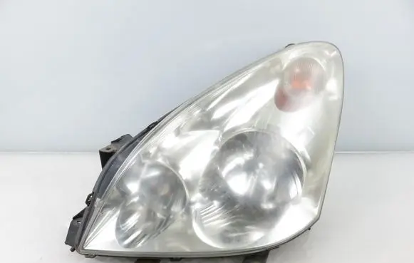 Toyota Corolla Verso E121 Headlight/headlamp 